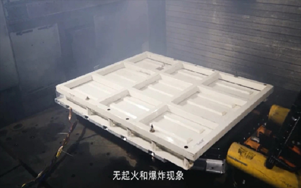 質(zhì)疑聲中科技創(chuàng)新，“彈匣電池”橫空出世意義重大
